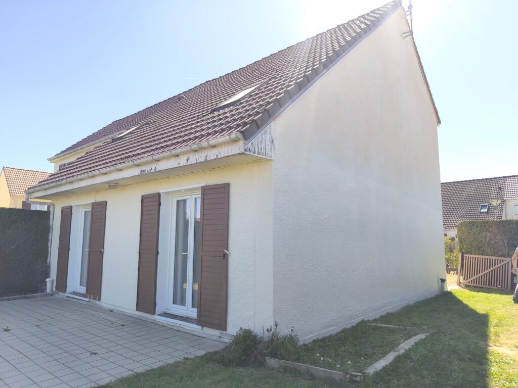 Rénovation toiture et ravalement à Bourg-Achard